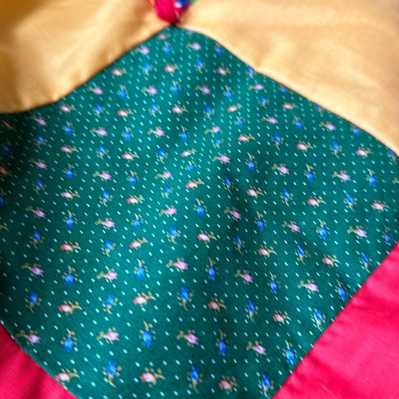 Vintage Christmas Tree Skirt Patchwork Quilted Hand Made - Picture 7 of 7